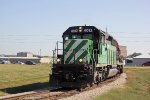 WSOR 4012 shoves off the spur and across US 14 after switching the industrial park